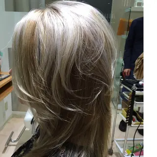 セミロング カラー きむえり/髪質改善 /うねり広がり改善のヘアスタイル
