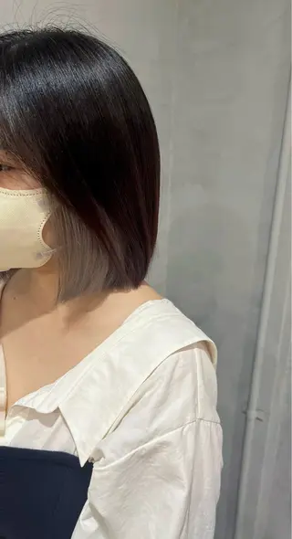 ショート カラー 中川 もえか【明石】のヘアスタイル