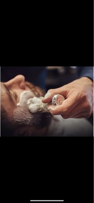 メンズ NUMBER THREEのヘアスタイル