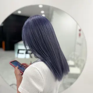 ロング カラー 🩵色落ち可愛い 寒色カラー🩵のヘアスタイル