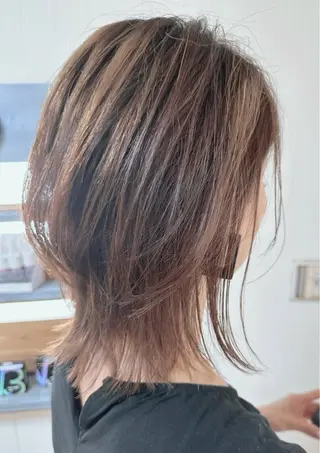 ミディアム カラー Pono ーポノーのヘアスタイル