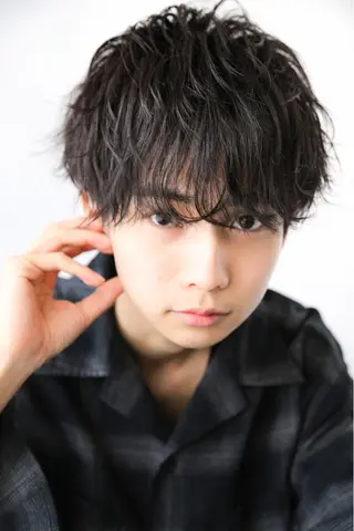 メンズ ✨ブリーチなし透明感 池袋 水野のヘアスタイル