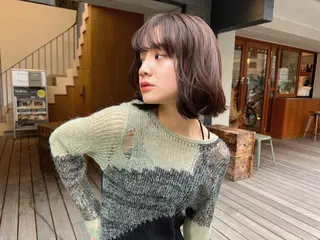 ミディアム ルービック 梅田茶屋町店のヘアスタイル