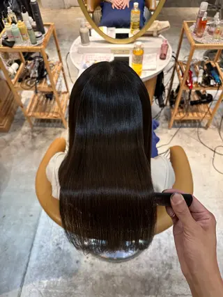 セミロング 縮毛矯正/髪質改善 表参道/千田大地のヘアスタイル