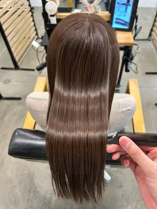 ロング 1回で綺麗になる 髪質改善 小山光のヘアスタイル