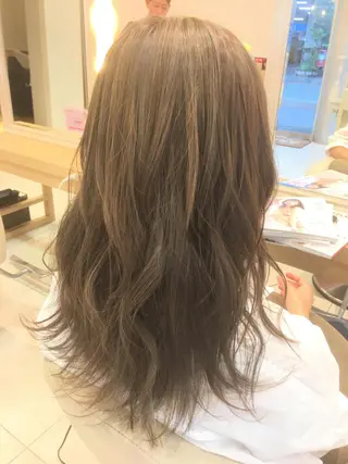 セミロング カラー 小田原NO1 美容師 飯田飛翔のヘアスタイル
