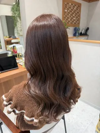 ミディアム LOVESTOIKE 井上つぐみ/透明感のヘアスタイル