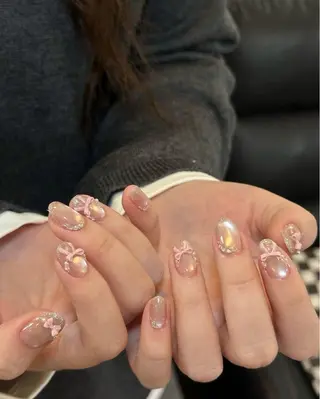 ネイル T.Lee Nail Lilyのネイルデザイン