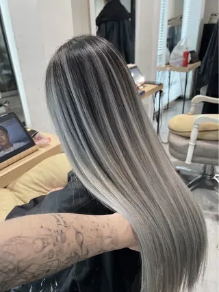 ロング カラー 指名数No.1 /NAOYAのヘアスタイル