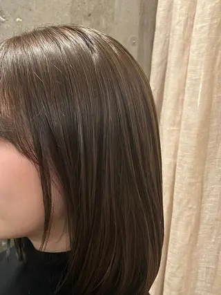ミディアム カラー 🌟デザインカラー 久保悠那のヘアスタイル