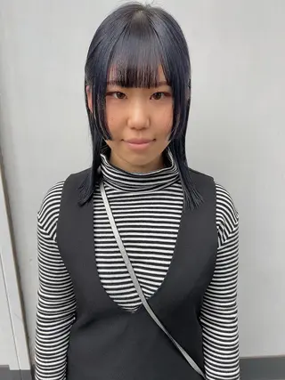 ミディアム 小林 朋花のヘアスタイル