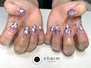 ネイル ネイルルーム チャームのネイルデザイン