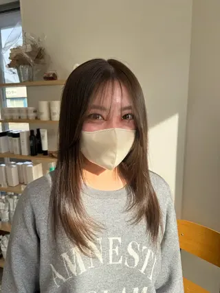 セミロング カラー 堀越 美羽のヘアスタイル