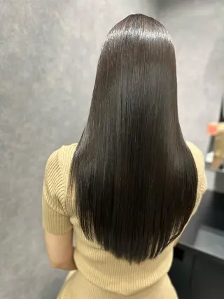 ロング 岩崎 恵実のヘアスタイル