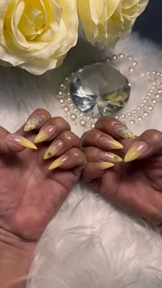 ネイル uru nail/ 本部町/Kirariのネイルデザイン