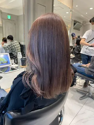 セミロング オリーブ カラー✨有坂映哉のヘアスタイル
