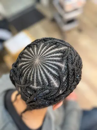 ヘアアレンジ コーンロウ／ドレッド 浅賀晟弥のヘアスタイル