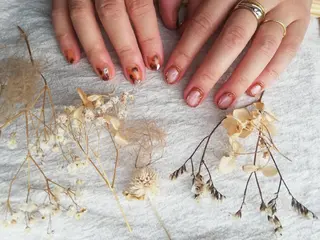 ネイル 🥀ネイルサロン cotonコトン🥀のネイルデザイン