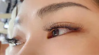 マツエク・マツパ Lily kUMIのマツエク・マツパデザイン