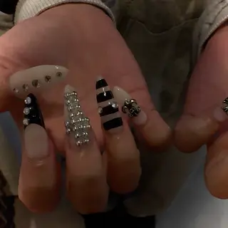 ネイル Natsumi💎 堺筋本町ネイルサロンのネイルデザイン