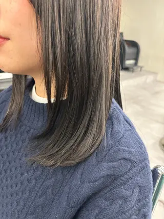 ミディアム 佐藤 莉子のヘアスタイル