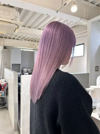 セミロング kumon ayu ブリーチ/ハイトーンのヘアスタイル