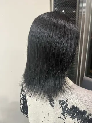 セミロング カラー ☘️上村 ☘️髪質 改善/透明感カラーのヘアスタイル