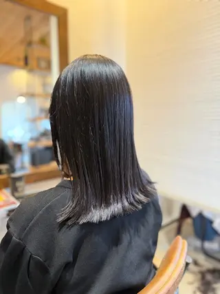 ミディアム YUKI .のヘアスタイル