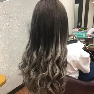 セミロング ライブトレア YOSHIKIのヘアスタイル