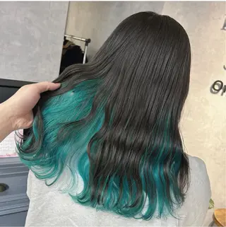 セミロング カラー ブリーチ&エクステ 🥀ケアカラー特化のヘアスタイル