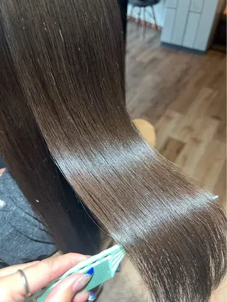 ロング 西村 雪菜のヘアスタイル