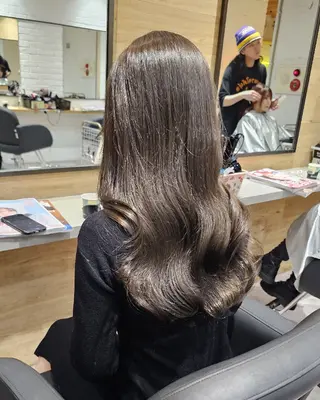 ロング カラー Ayu🐾縮毛矯正/ ブリーチ無しカラーのヘアスタイル