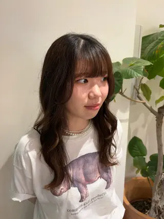 ロング 佃 風子のヘアスタイル