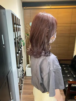 セミロング カラー Rico OFFICIALのヘアスタイル