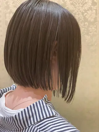 ショート 高槻裕二 ショートボブ縮毛矯正のヘアスタイル