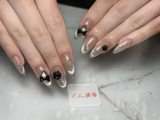 ネイル 💕鈴木ユリ パラジェル/オフ無料のネイルデザイン