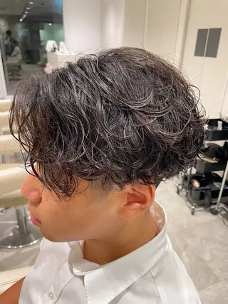 パーマ メンズ 白髪ぼかしデザイン ハイライト/宮本純登のヘアスタイル