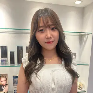 ロング 太田 絵麻のヘアスタイル