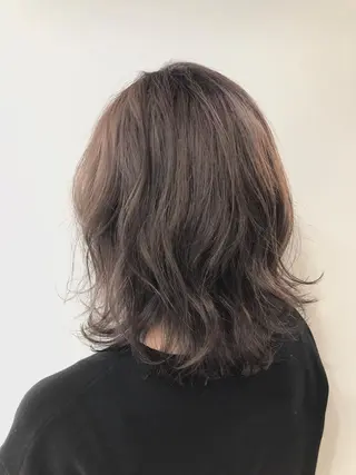 ミディアム カラー 女性リピ90%🍨 🩷佐藤みずきのヘアスタイル