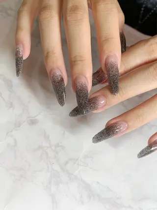 ネイル glossnail MIKIのネイルデザイン