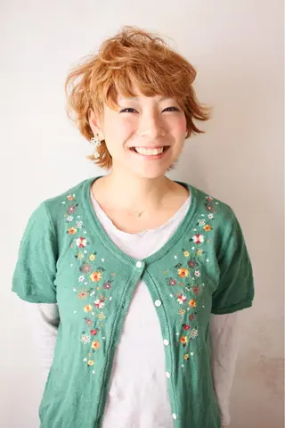 ショート カラー marie-anne 浜松元目店のヘアスタイル