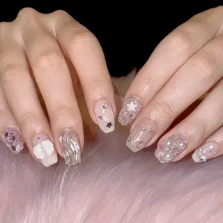 ネイル RIEKO🍒 ワンホン♡推しネイルのネイルデザイン