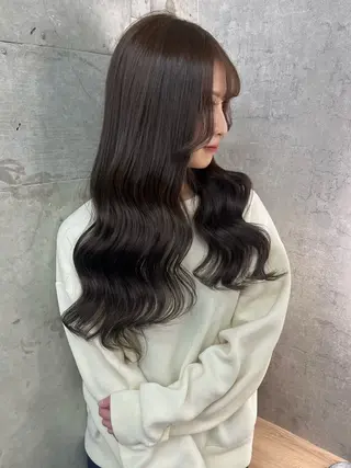 カラー ✨透明感カラー🫧 れんのヘアスタイル