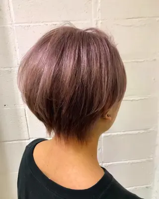 ショート カラー 🫧レイヤーお任せ ください🫧のヘアスタイル