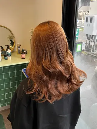 セミロング カラー 本木下朋花/髪質 改善×ダブルカラーのヘアスタイル