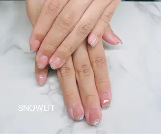 ネイル SNOW LITのネイルデザイン
