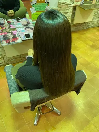 セミロング パーマ 山口 彩海のヘアスタイル