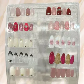 ネイル 細谷 明日香のネイルデザイン