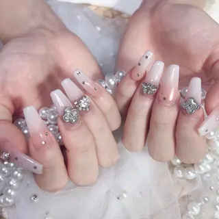 ネイル Maggie Nail🦩のネイルデザイン