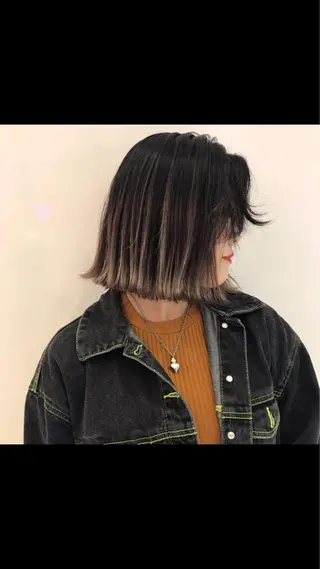 ミディアム カラー レイヤー/ブリーチ HIKARU ♡のヘアスタイル